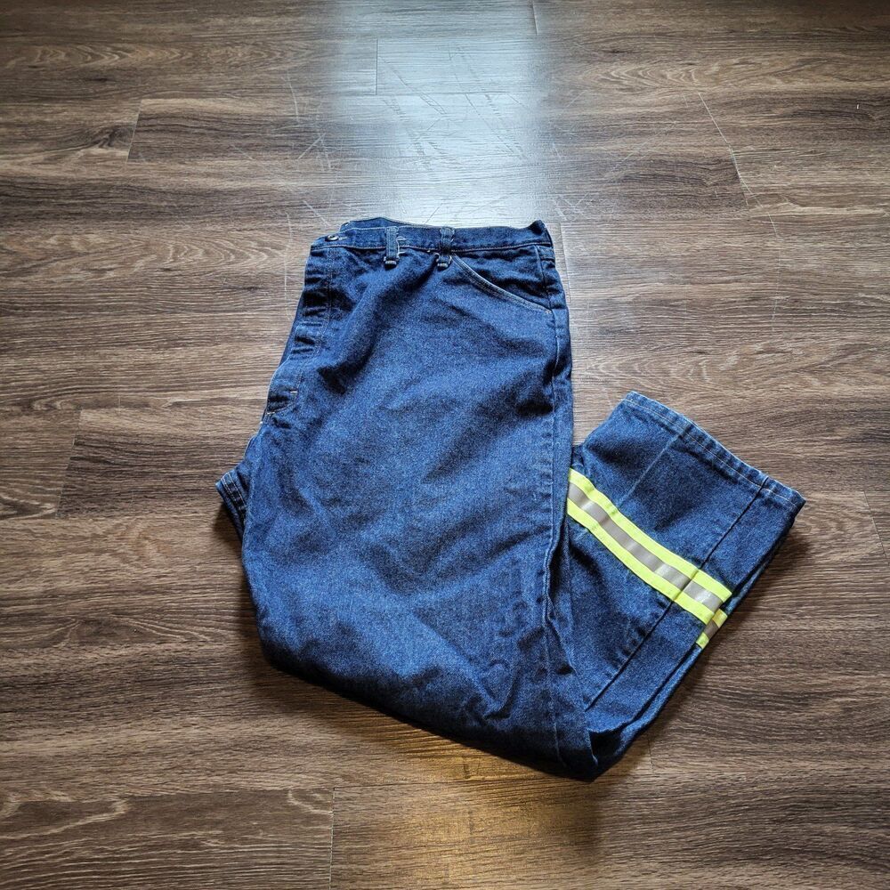 Bulwark FR Flame Resistant Fabric Relaxed Fit Jeans With Reflectors Size 48X32